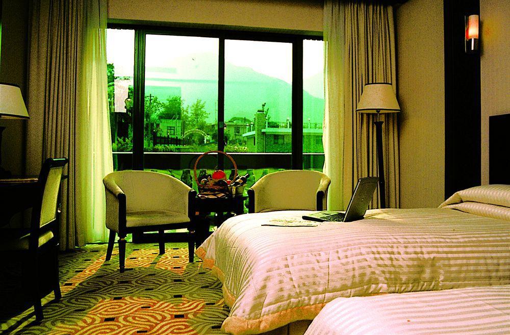 Fragrant Hill Empark Hotel Beijing Exterior photo