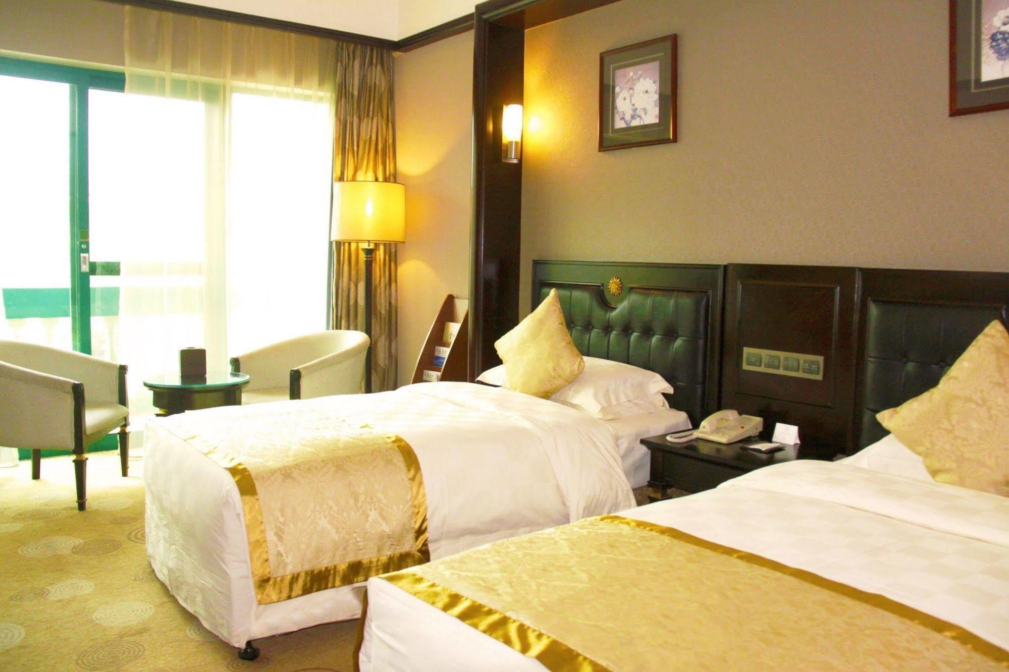 Fragrant Hill Empark Hotel Beijing Exterior photo