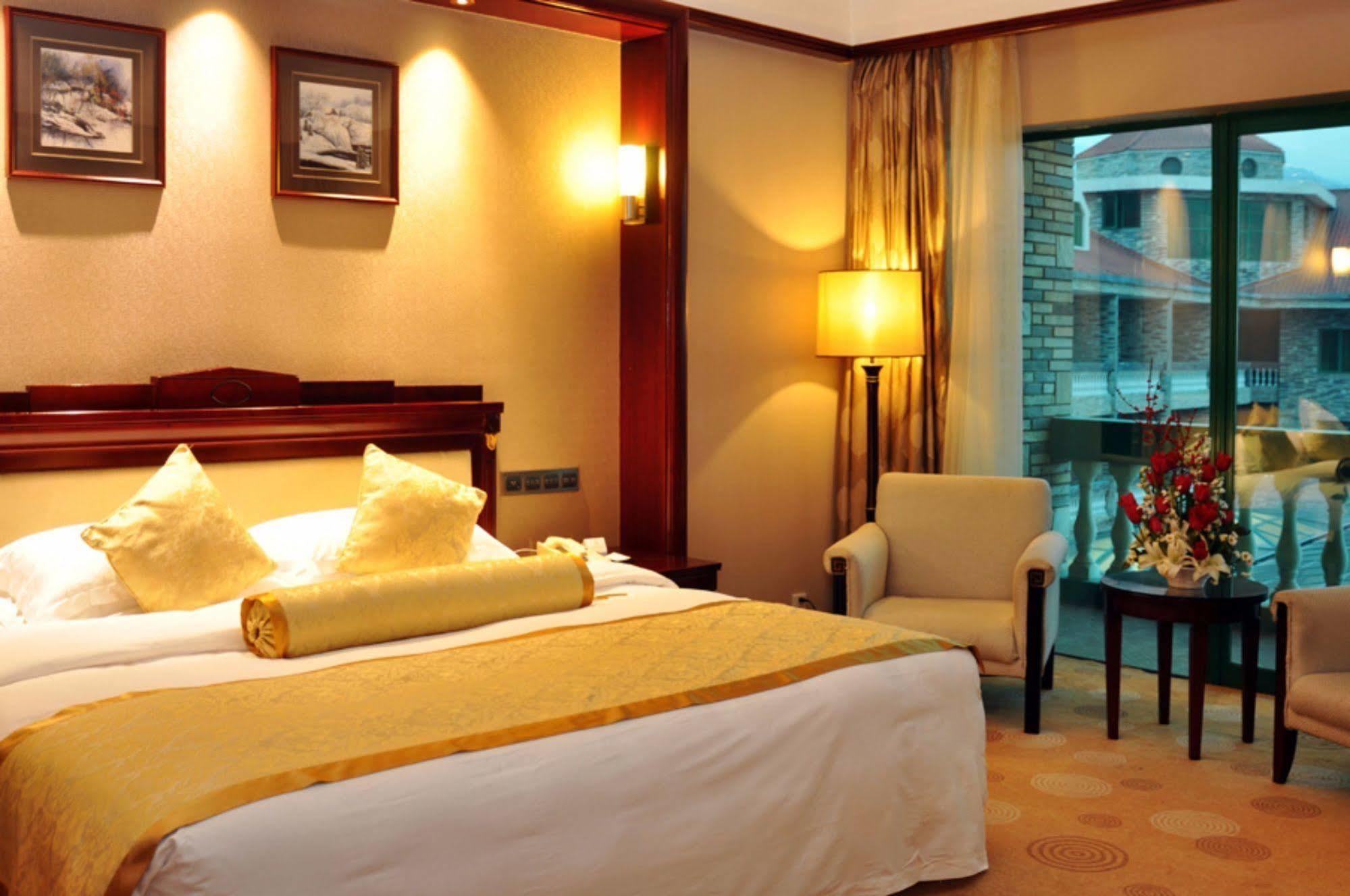 Fragrant Hill Empark Hotel Beijing Exterior photo