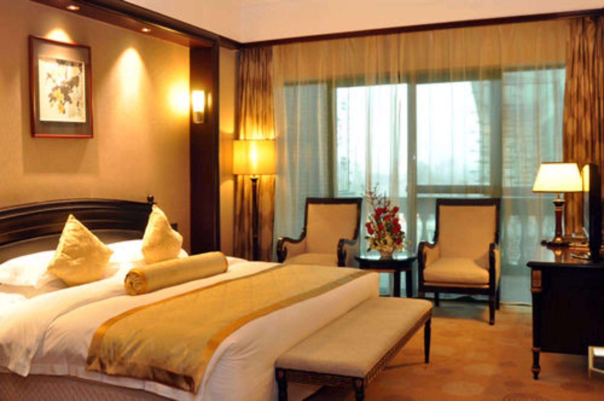 Fragrant Hill Empark Hotel Beijing Exterior photo