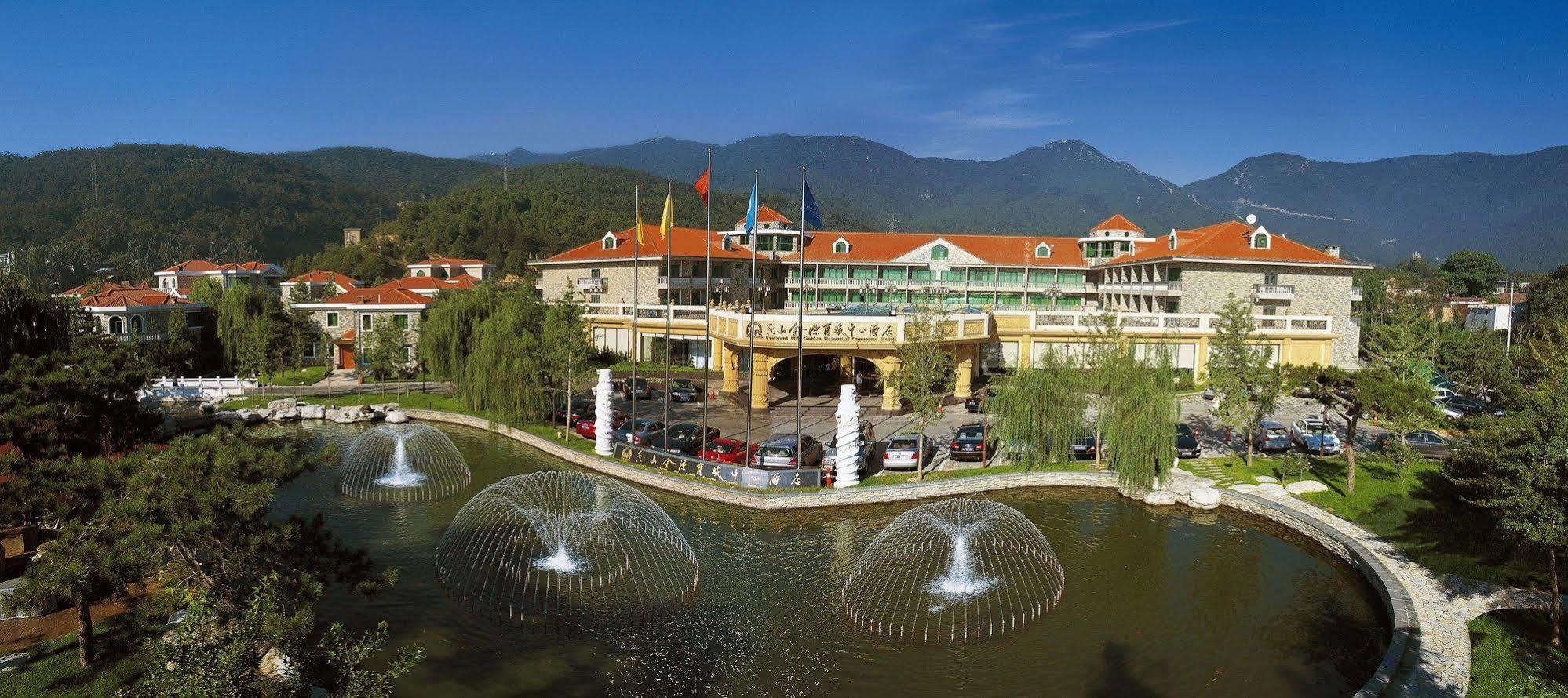 Fragrant Hill Empark Hotel Beijing Exterior photo